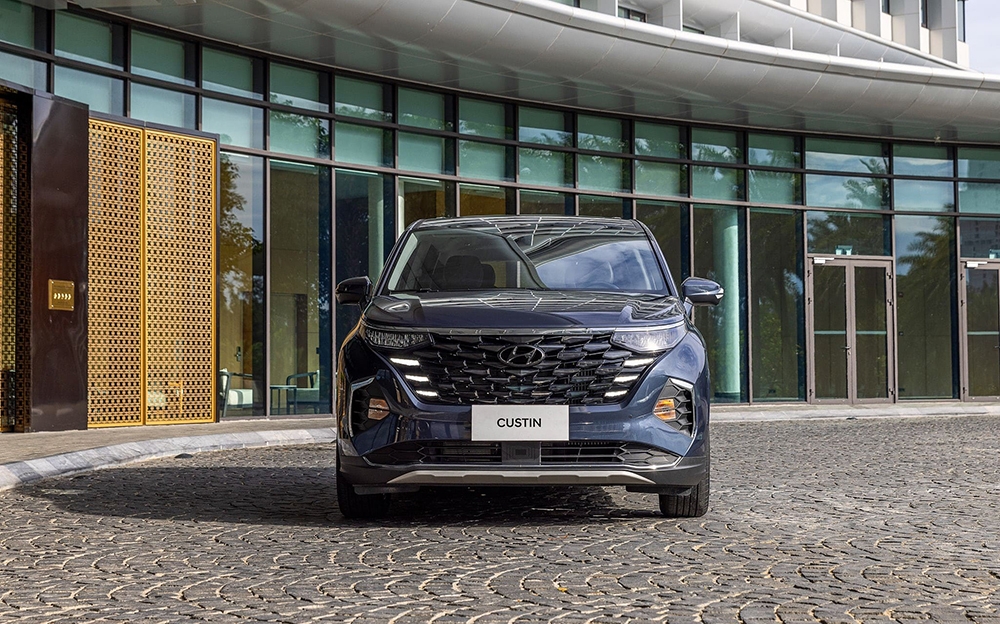 Hyundai Custin