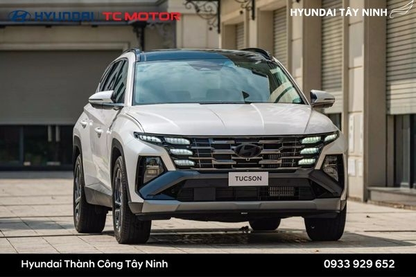 Giá lăn bánh Hyundai Tucson 2026 - Nội thất tập trung vào trải nghiệm người lái